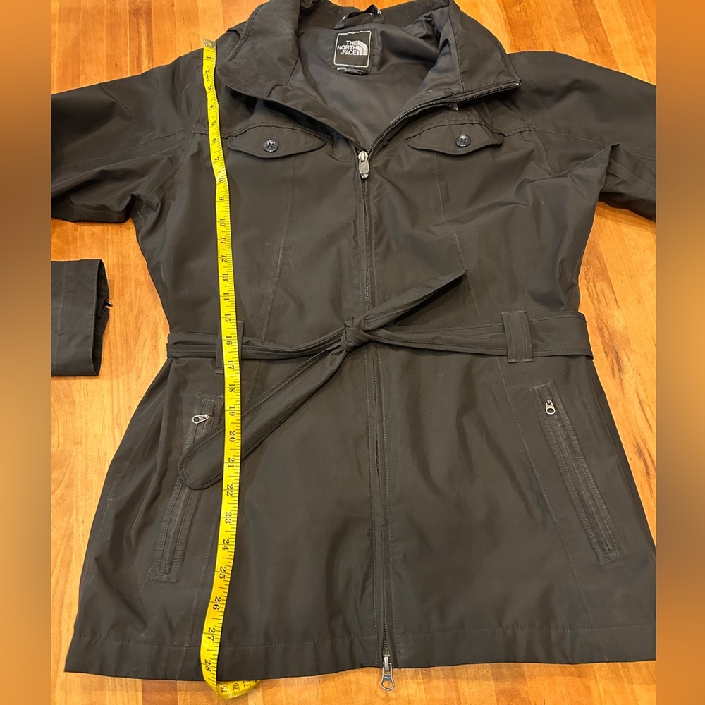 The North Face Women's L Black HyVent Belted Rain Trench Coat Jacket Hooded - Picture 7 of 7